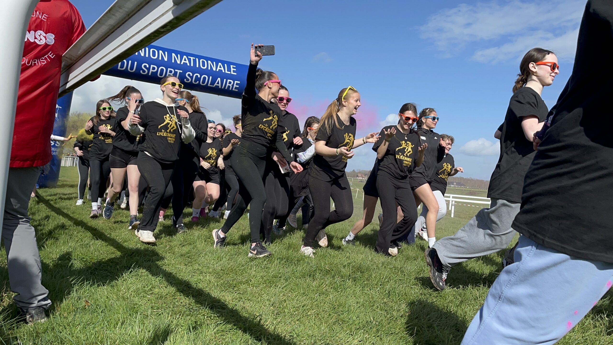 „Pur les jeunes, par les jeunes” – French student sports took centre stage of HSSF’s study visit